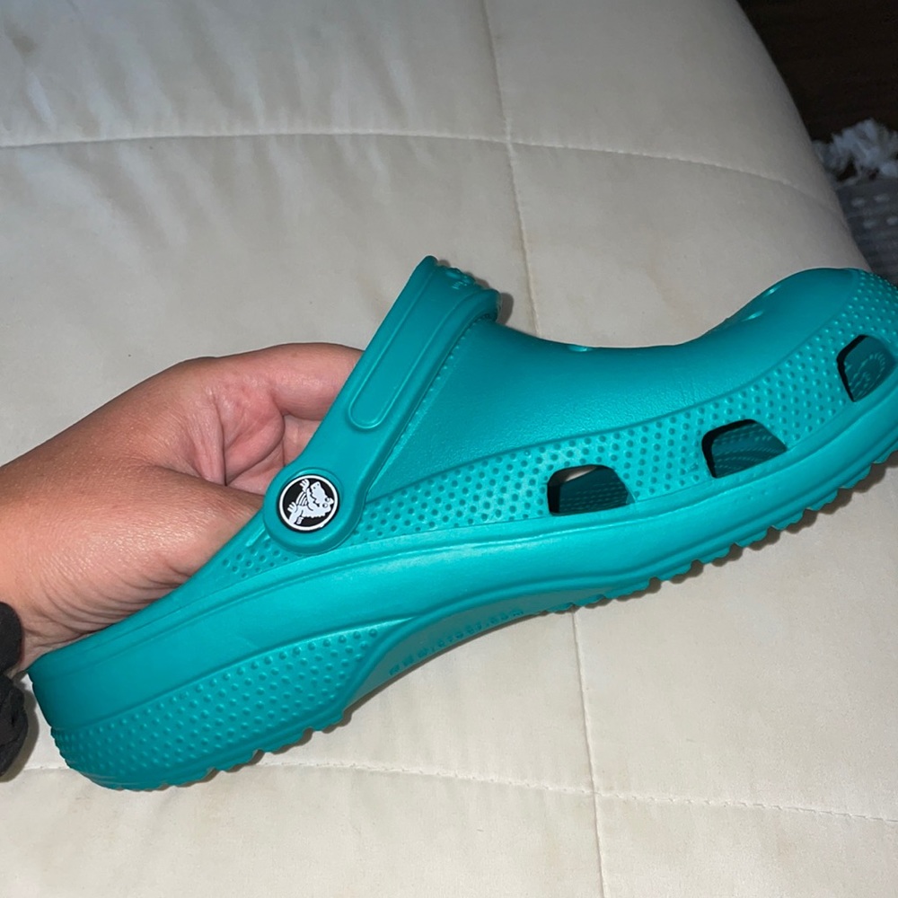 Brand new crocs